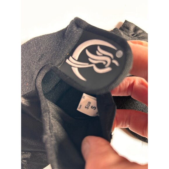 Fingerless Biking Gloves – Unbranded, Comfortable Grip, Great Condition -Size Sm - Picture 3 of 3